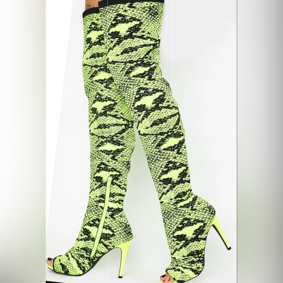 SIZE 7.5 Wild Diva Over The Knee Boots NWOT - Picture 1 of 6